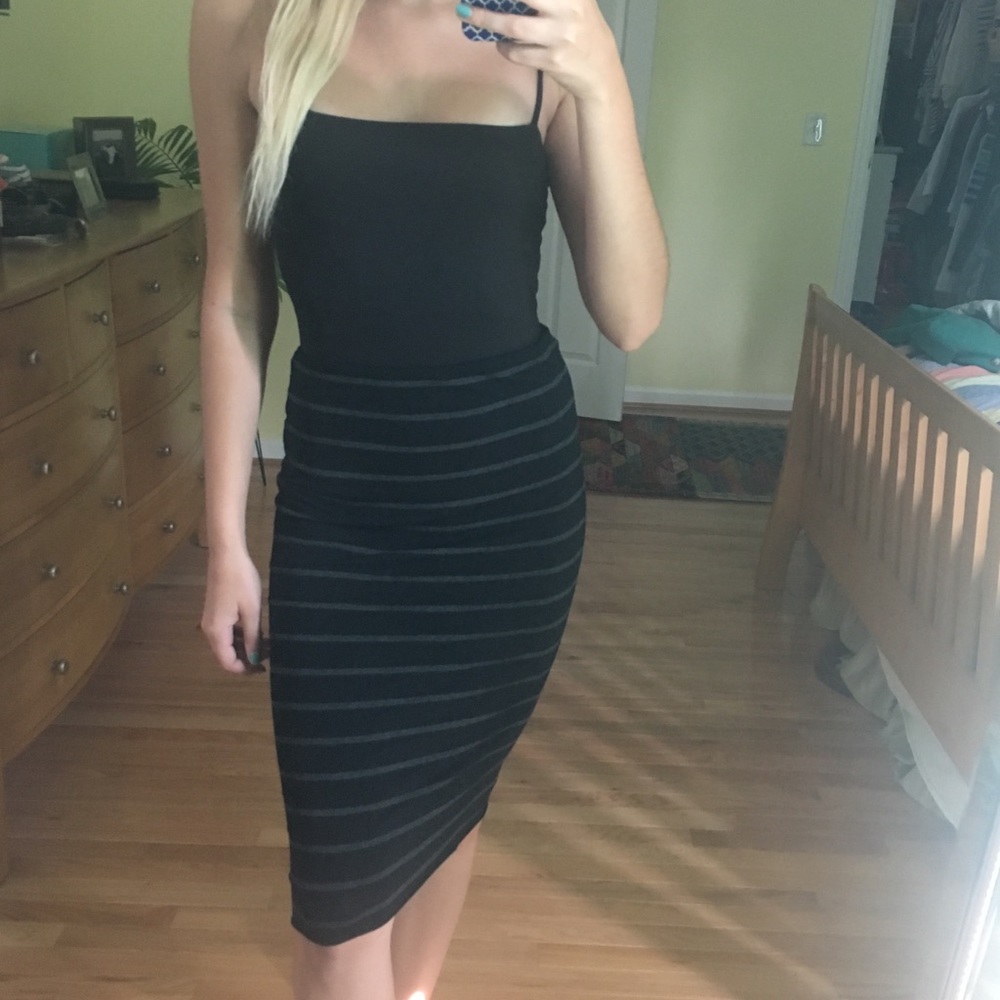 Stretchy black pencil skirt Vince Camuto
